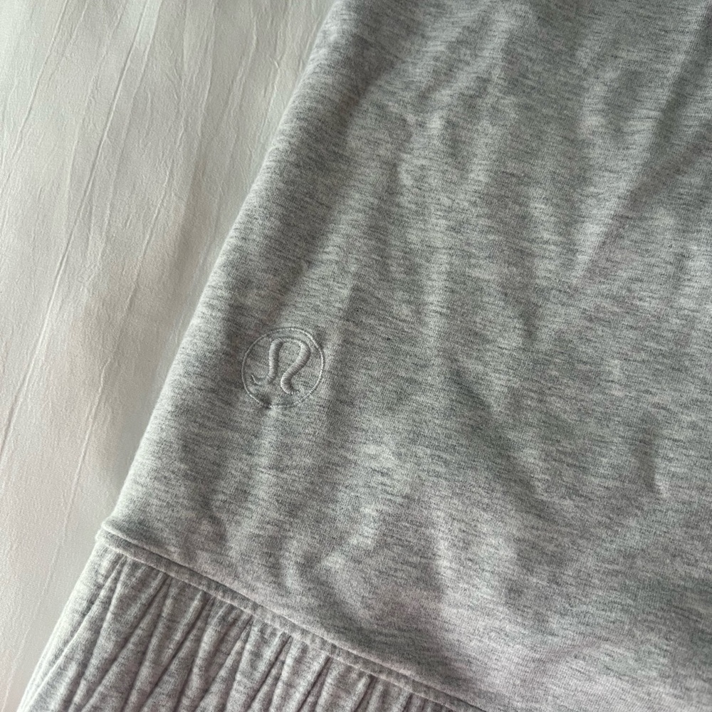 Lululemon Gray Mock Neck Sweatshirt - Picture 4 of 5